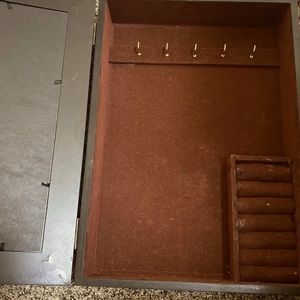 Fully sanitized jewelry box and mirror in fairly good condition